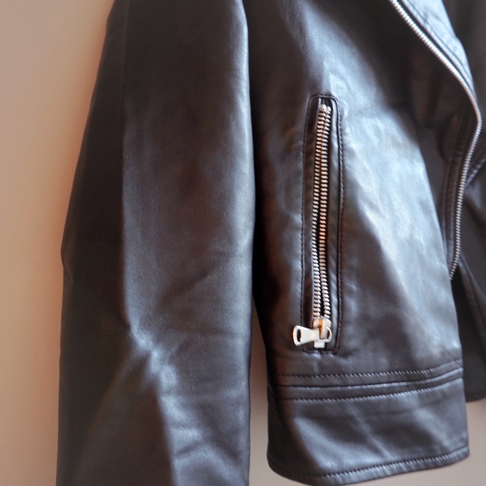 Lizard Thicket Black Leather Jacket - image 3